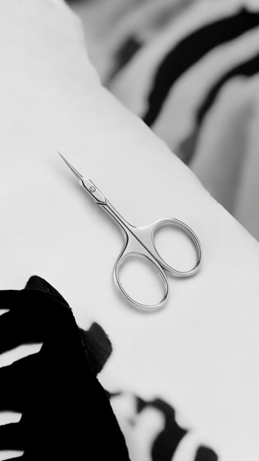 SPARK 1.1 - Scissors Monsoon